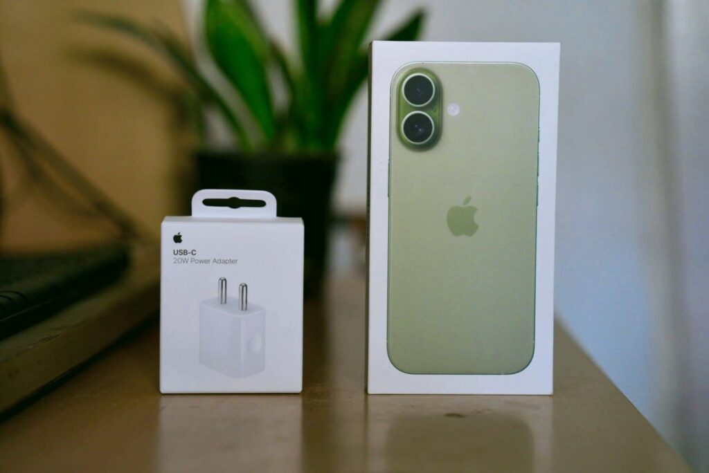 iPhone 17 Sage Green