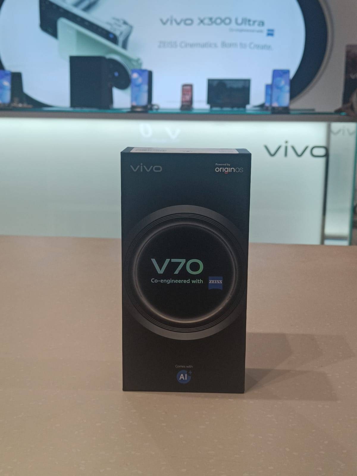 Vivo V70